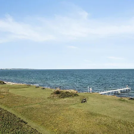 Architect-designed House With Sea View 度假居 *