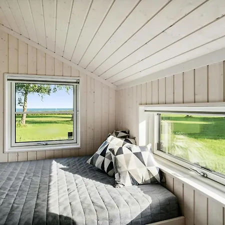 Architect-designed House With Sea View Semesterbostad