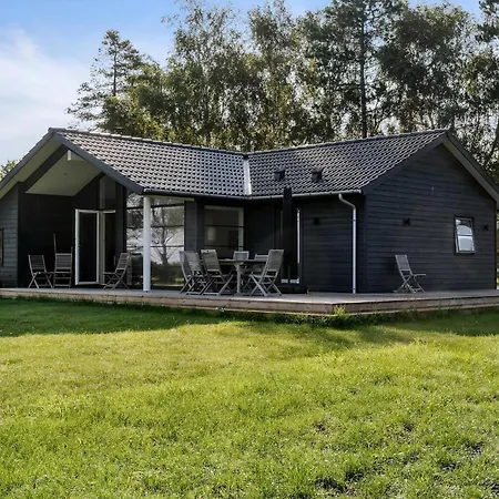 Semesterbostad Architect-designed House With Sea View *