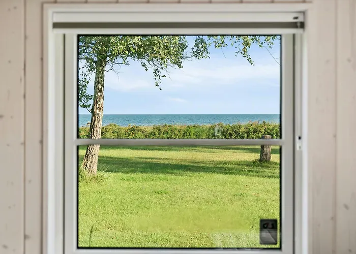 Hébergement de vacances Architect-designed House With Sea View *